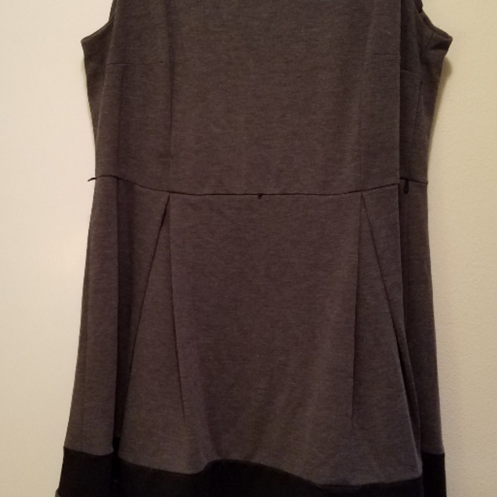 Grey sleeveless dress with black stripping